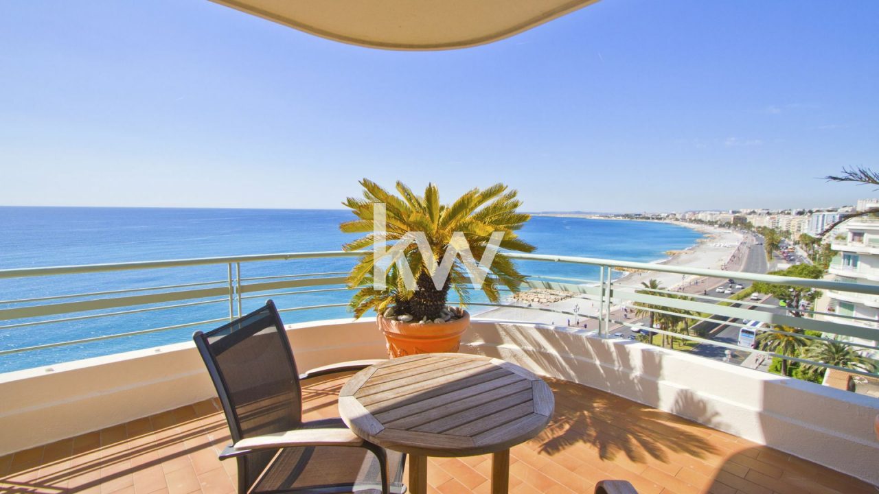 penthouse-duplex-promenade-des-anglais-nice_1