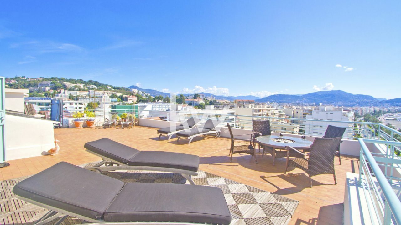 penthouse-duplex-promenade-des-anglais-nice_21